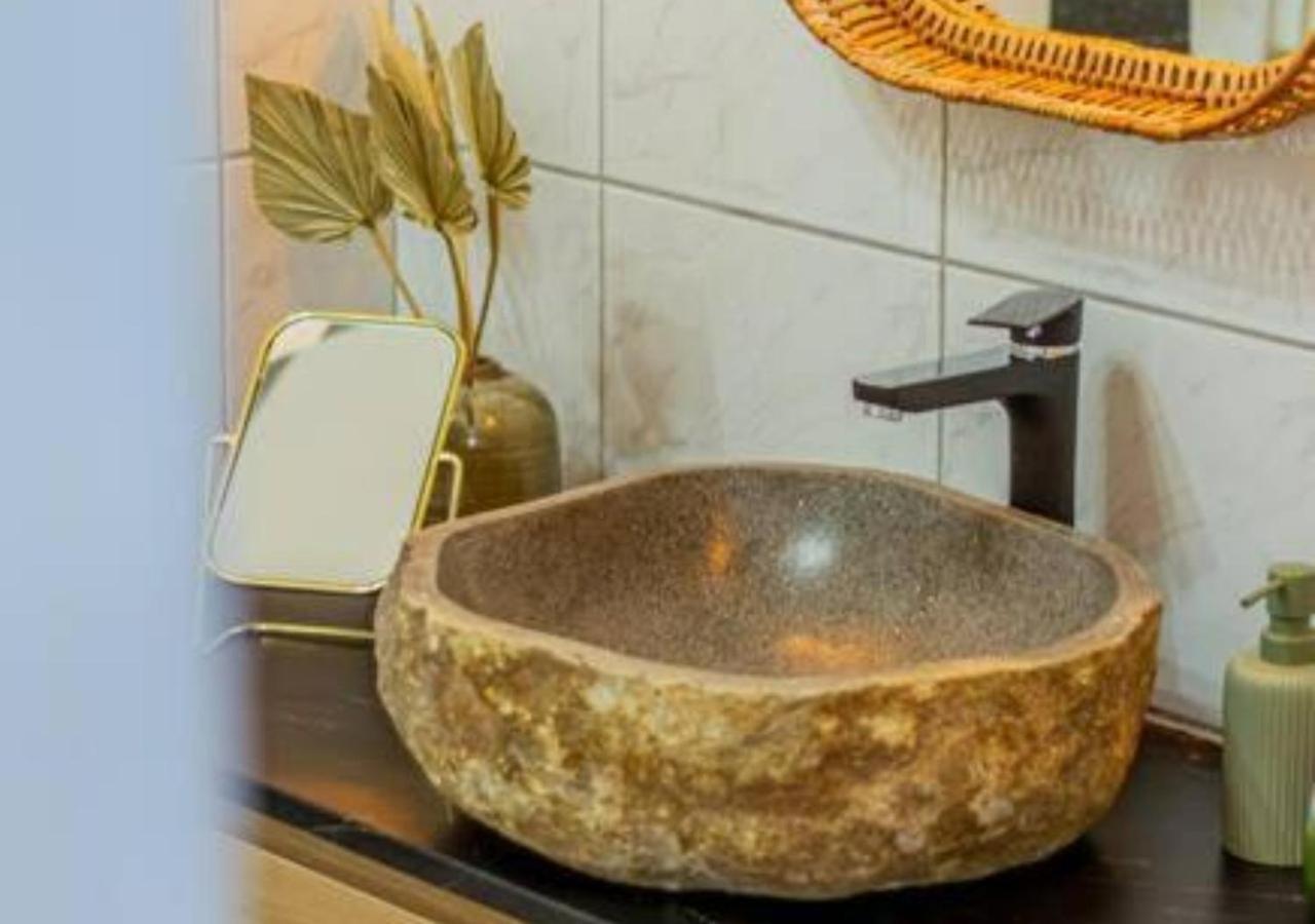 Luxury Apartment By The Famous Vaci Street Budapest Exteriör bild