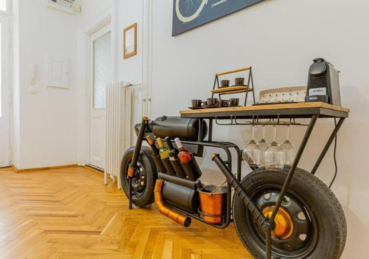 Luxury Apartment By The Famous Vaci Street Budapest Exteriör bild